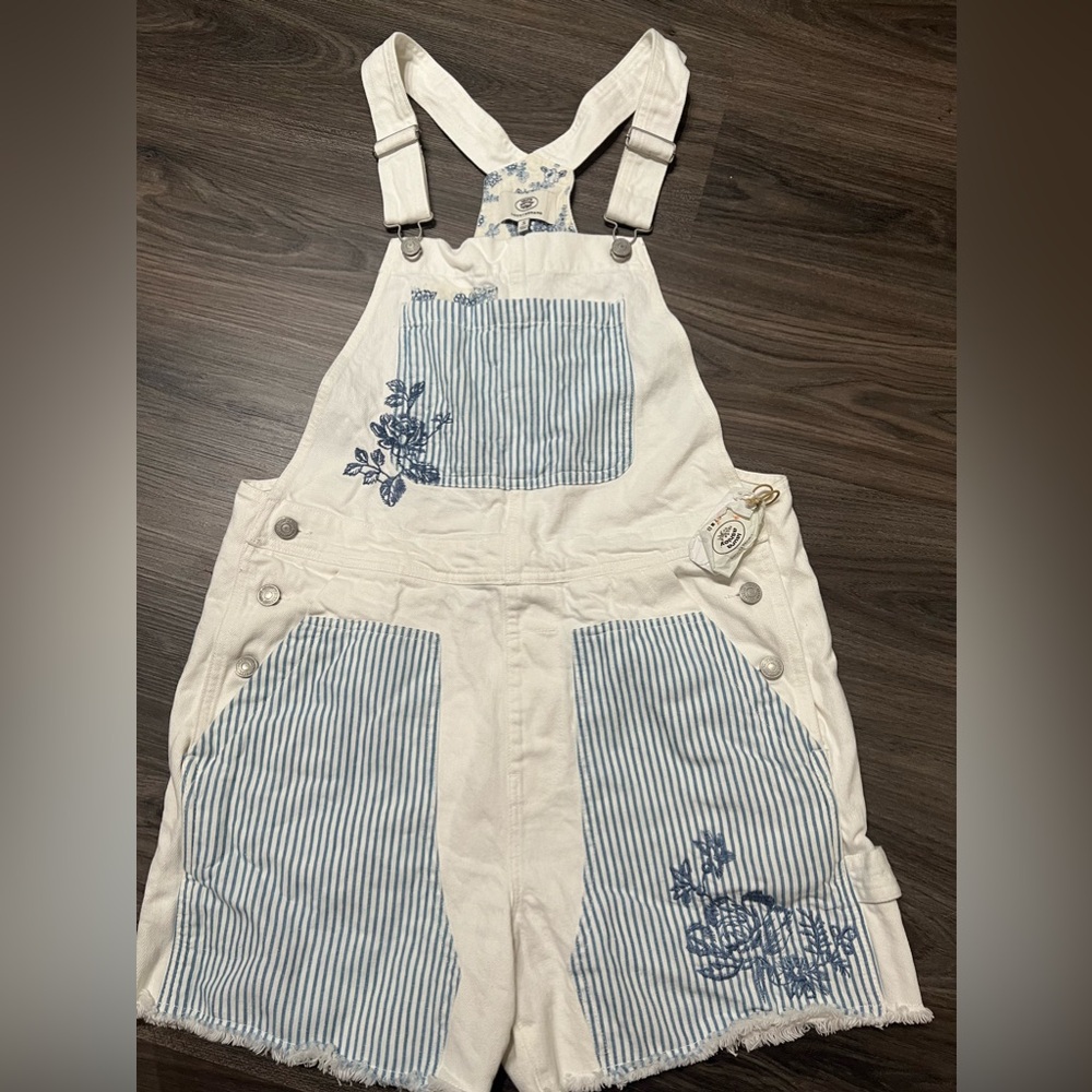 NWT Hard to Find Lucky Brand Laura Ashley Embroidered Shortall - Picture 2 of 9